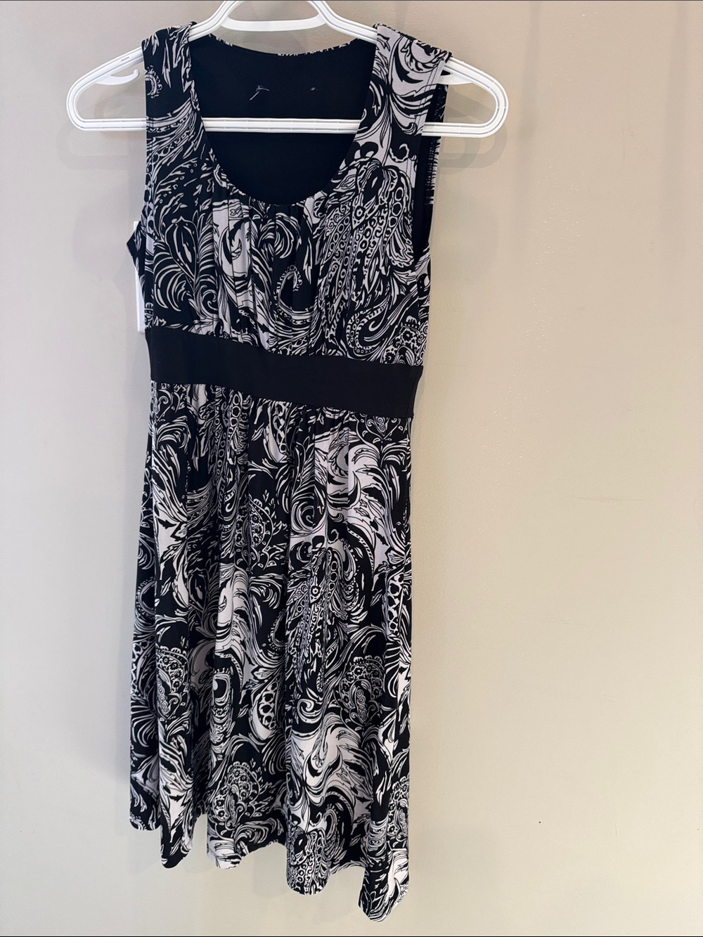 Reitmans Black and White Paisley Midi Dress